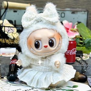 labubu-neige-enchantee-elegance-pure