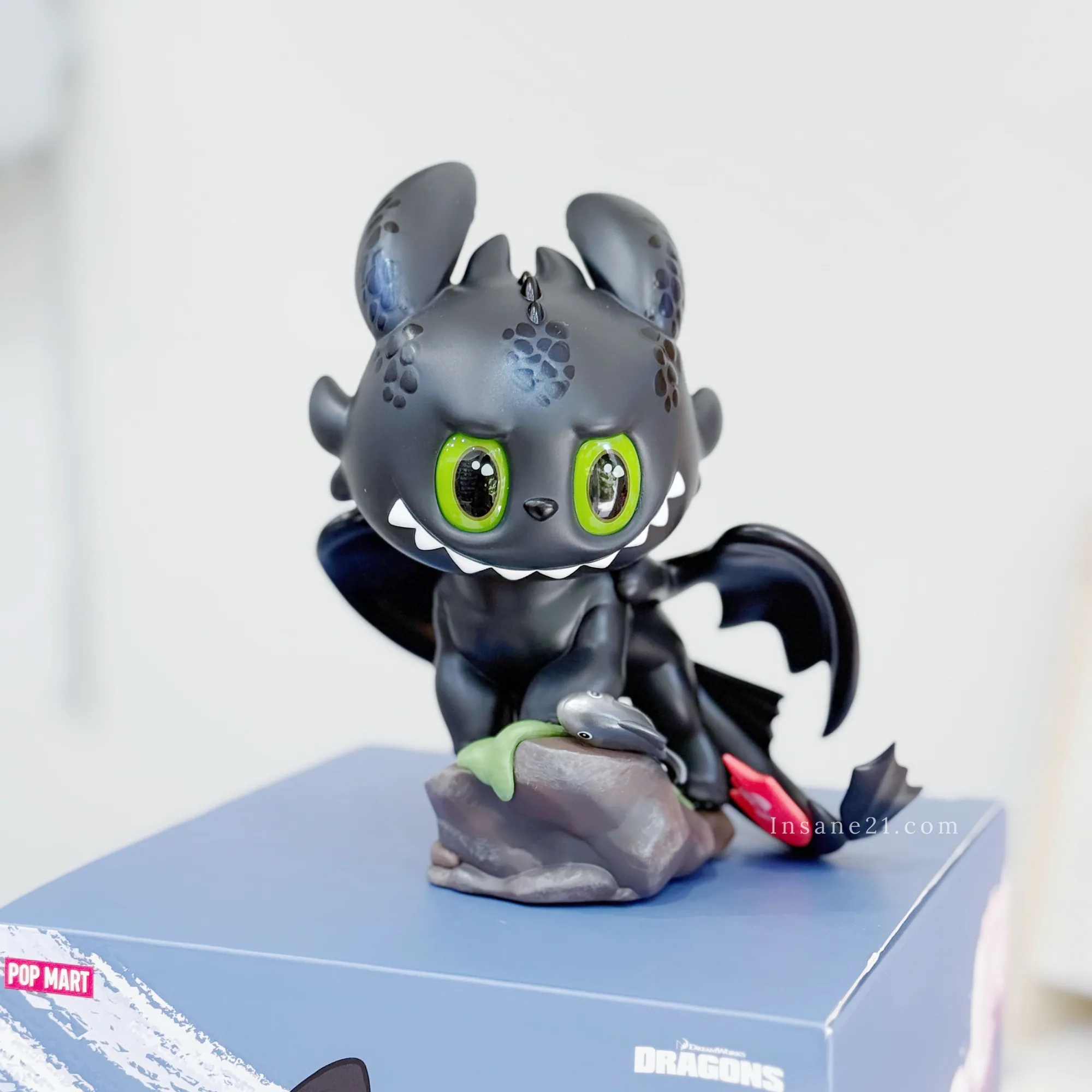 Toothless Collectible Figure – Black Kawaii Dragon from How to Train Your Dragon - Image 2