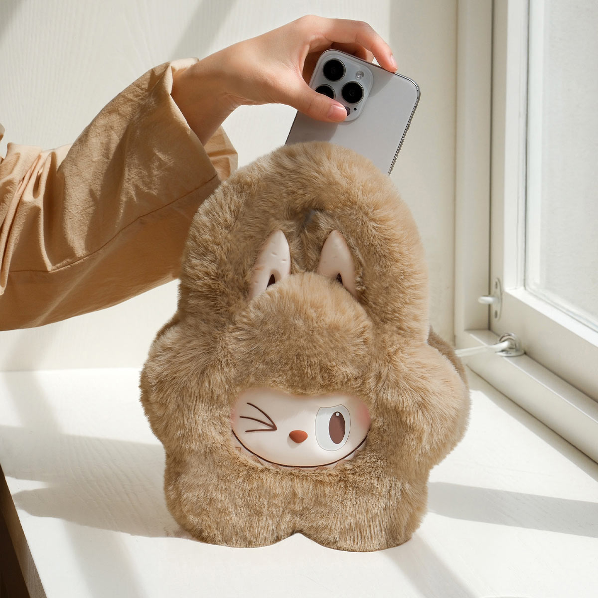 Brown Kawaii Plush Bunny Bag – Adorable Backpack with Cute Design - Image 2