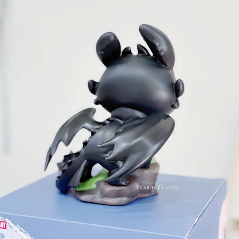 Toothless Collectible Figure – Black Kawaii Dragon from How to Train Your Dragon - Image 4