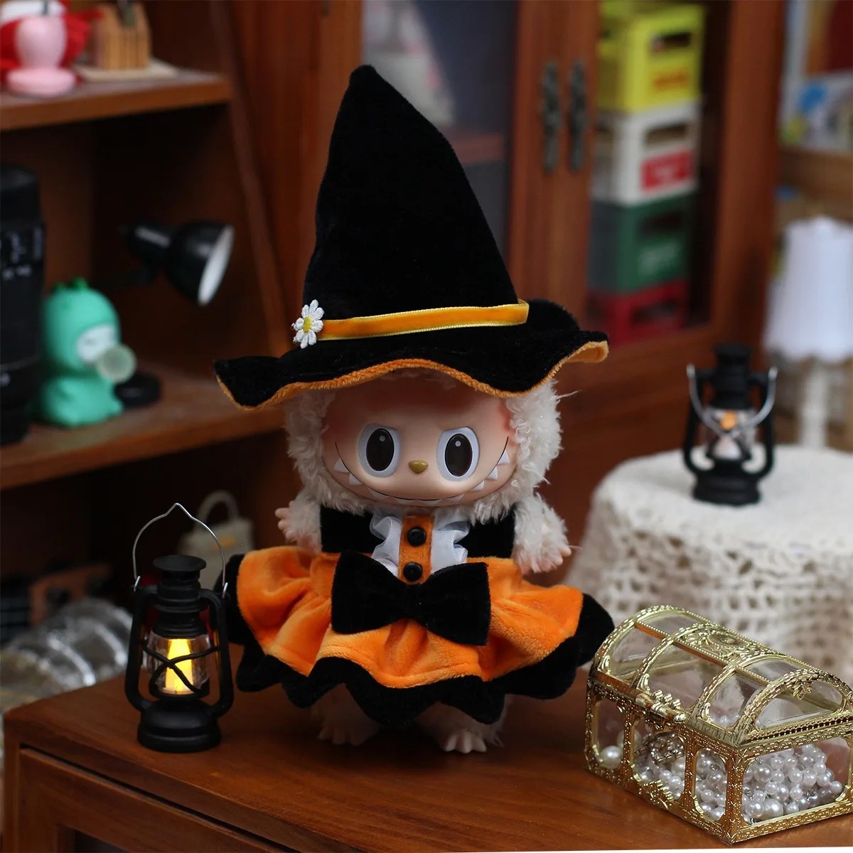 Labubu Halloween Clothing Set – Witch Costume Outfit for Collectible Figures