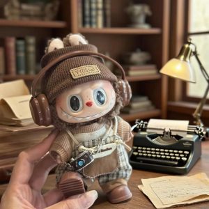 Labubu Fashion Outfit – Retro Photographer Clothes Set (17 cm Doll)